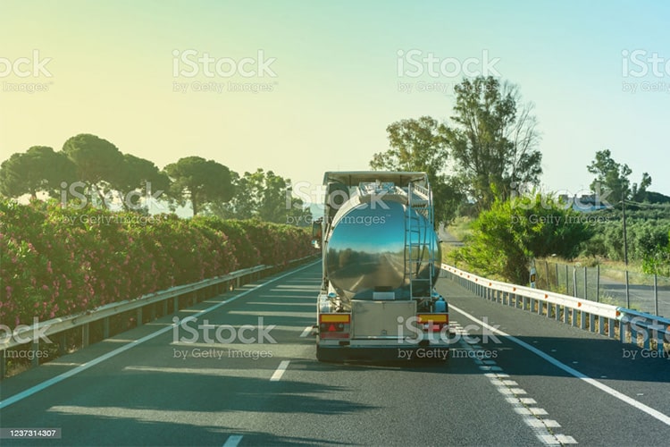 taste_and_purity_bharatmilk_distributing taste_and_purity_bharatmilk_distributing